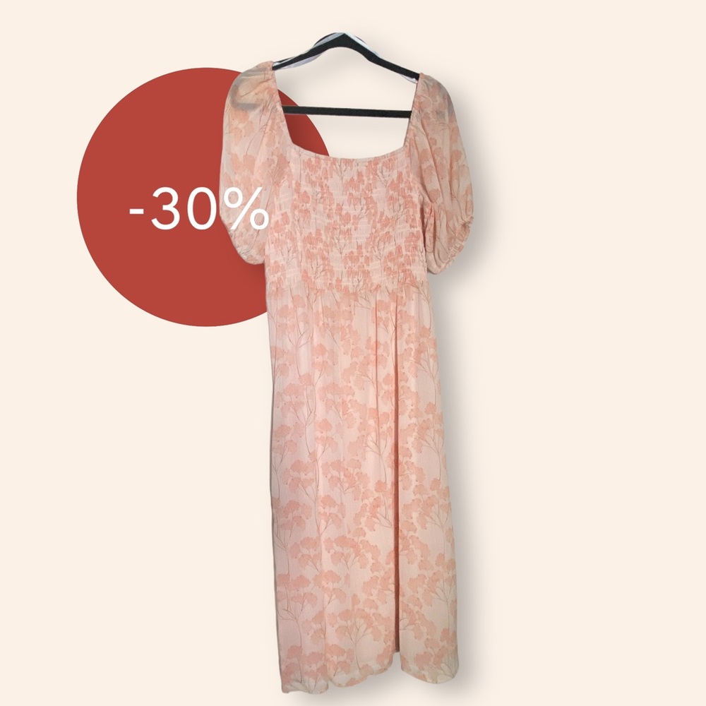 Flowy pink dress